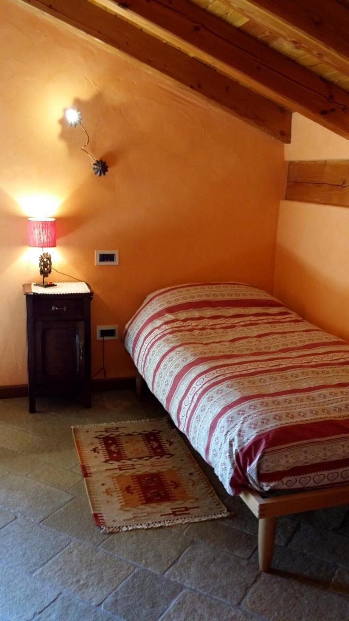 Il Rifugio Della Volpe Apartment Introd Luaran gambar