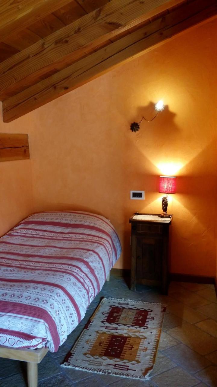 Il Rifugio Della Volpe Apartment Introd Luaran gambar